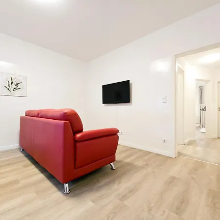 Tolstov Apartments - 1 Schlafzimmer - Wohnzimmer - 25 Min Messe Dus Duisburg